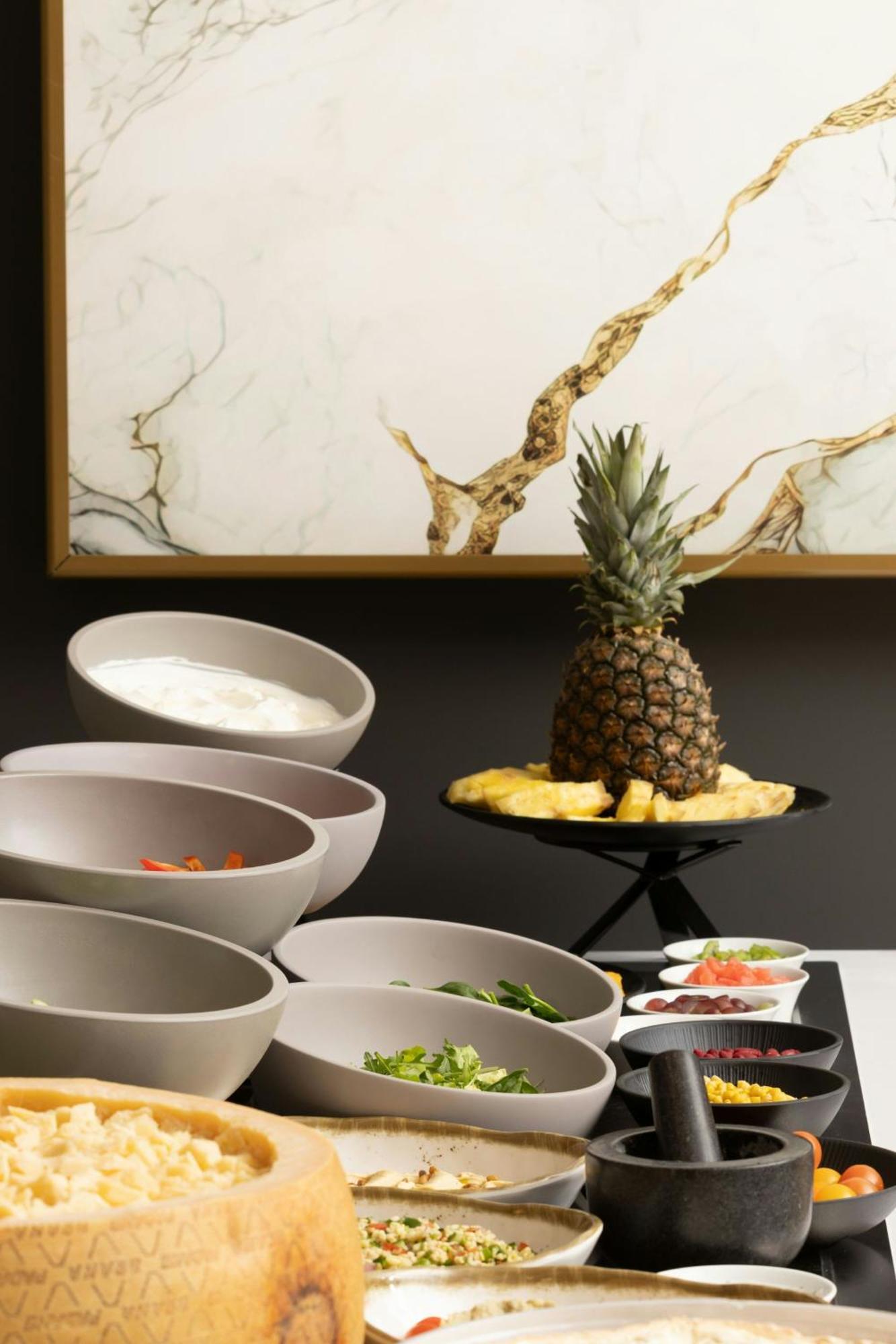 Courtyard By Marriott Cluj - Napoca Downtown Otel Dış mekan fotoğraf