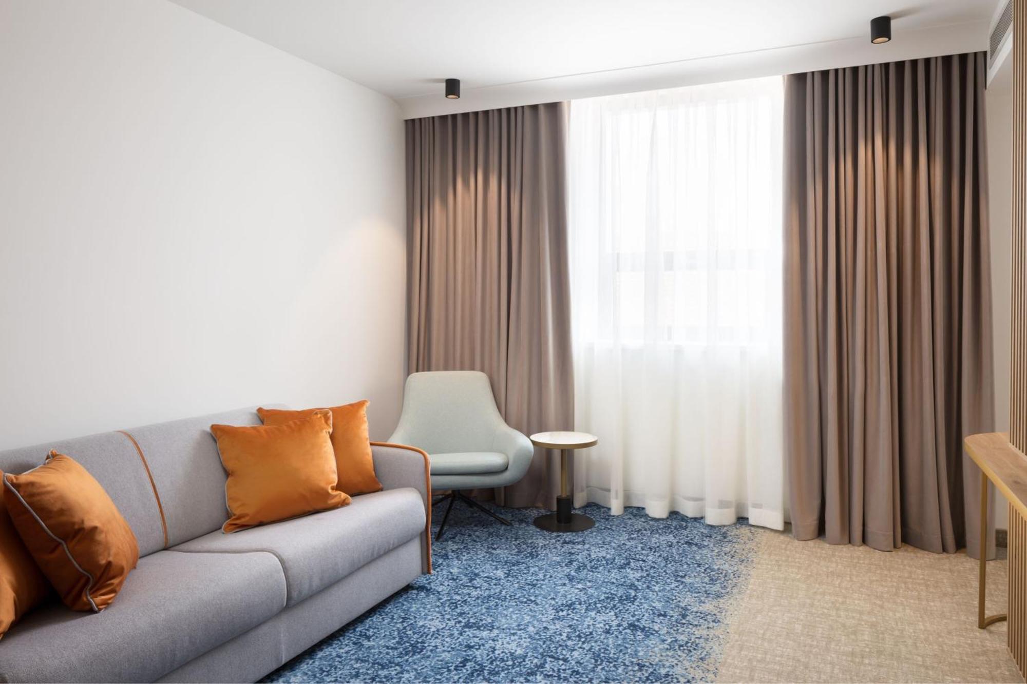Courtyard By Marriott Cluj - Napoca Downtown Otel Dış mekan fotoğraf